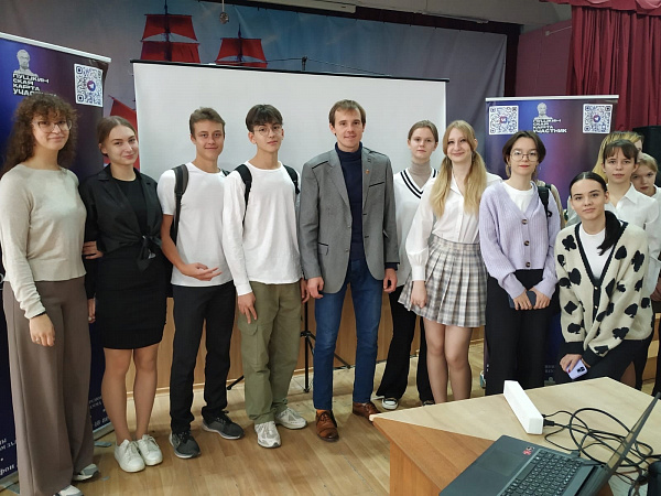 Планетарий сможет преподавать астрономию в учебных учреждениях Волгограда и области